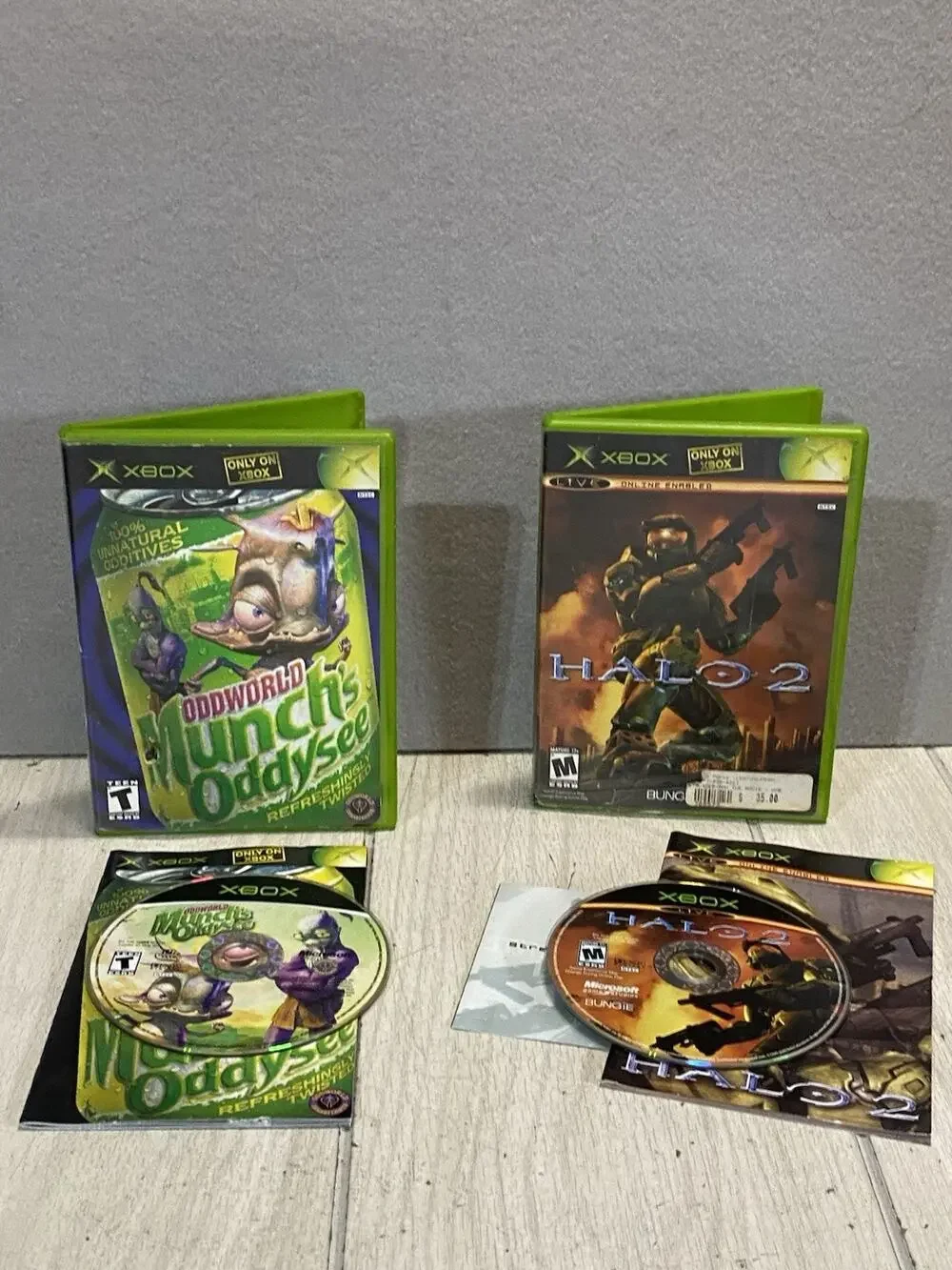 Halo 2 (Xbox, 2004) Complete with manual & Oddworld Munch’s Oddysee